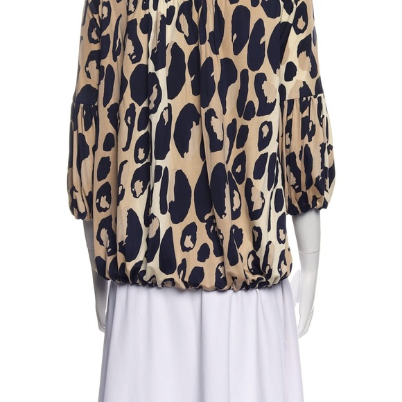 Diane Von Furtenberg silk printed blouse - Picture 3 of 7